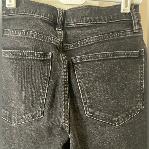 GAP Kick Fit High Rise - Picture 5 of 5